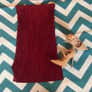 NEW never been worn Silk pleated maroon skirt